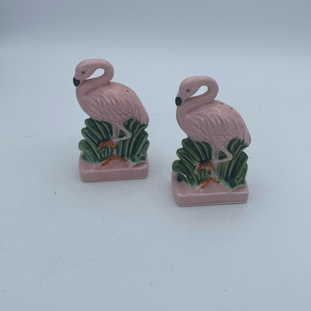 VTG Knobler pink flamingos salt and pepper shakers ceramic/ porcelain Japan